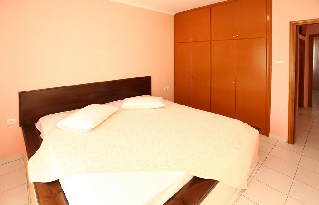 Aparthotel Amarilia Skala Rachoni  Zewnętrze zdjęcie