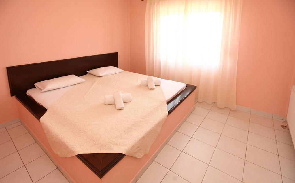 Aparthotel Amarilia Skala Rachoni  Zewnętrze zdjęcie